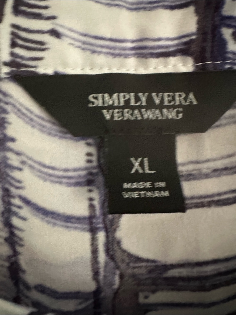 Simply Vera Vera Wang Blue and White Abstract Sleeveless Camisole - Picture 3 of 7